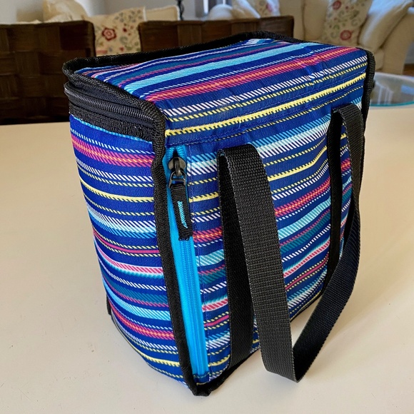 California Innovations Coldlok™ Lena Insulated Lunch Tote - Picture 3 of 16